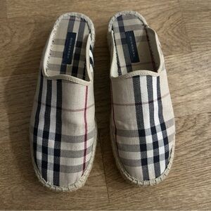 Burberry Classic Plaid women’s Checkered Espadrilles sz EU 39/ US 7 (runs small)